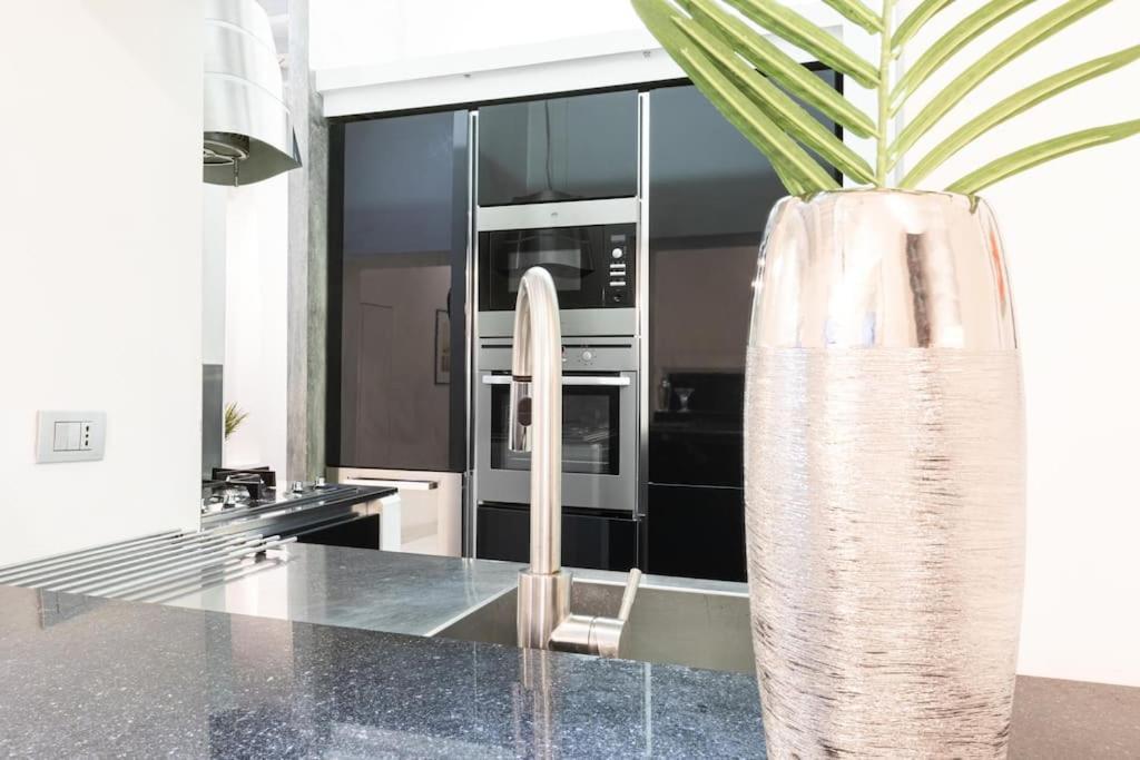 Manara57 Dream Apartment Trastevere - Topcollection Рим Екстериор снимка